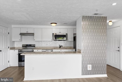 3371 Yost Ln unit 201, Dumfries, VA 22026 - photo 4