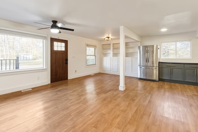 506 Eells Ave, Dixon, IL 61021 - photo 3