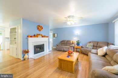 242 Spring Gap S, Laurel, MD 20724 - photo 5