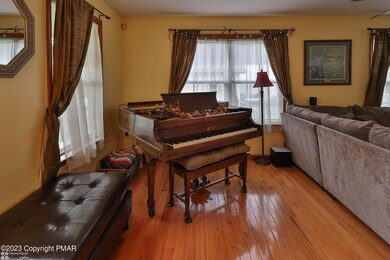 2735 Knollwood Way, Easton, PA 18040 - photo 7