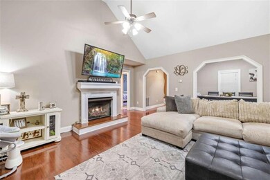 253 Grindstone Creek Dr, Clarkesville, GA 30523 - photo 6