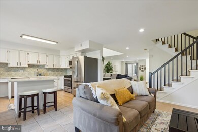 9332 Eagleview Dr, Lafayette Hill, PA 19444 - photo 4