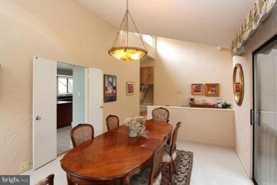 6820 Carlynn Ct, Bethesda, MD 20817 - photo 3