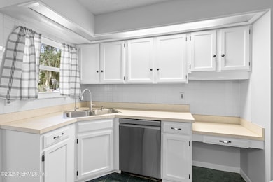 27-web-or-mls-2419 Lime Tree Dr Edgewate
