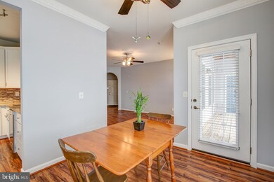 46612 Drysdale Terrace unit 200, Sterling, VA 20165 - photo 5