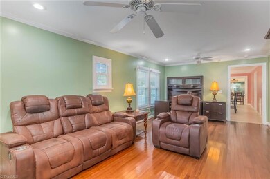 1411 Winslow Ave, Asheboro, NC 27205 - photo 6
