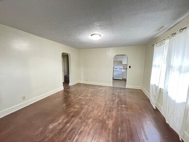 2226 Fulton St, Anderson, IN 46016 - photo 5