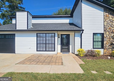 2024 Marshes Glenn Dr, Norcross, GA 30071 - photo 2