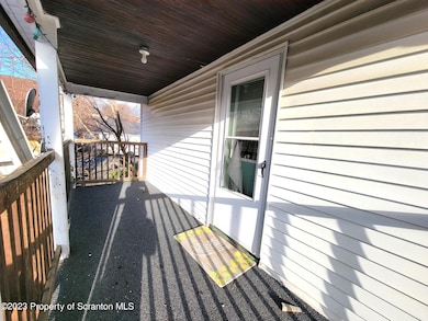 1315 Farr St, Scranton, PA 18504 - photo 3