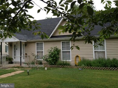 171 Martin Dr, Manassas Park, VA 20111 - photo 2