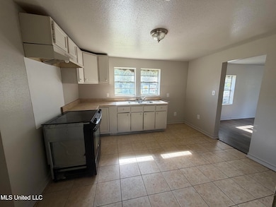 4148 Magnolia St, Moss Point, MS 39563 - photo 4