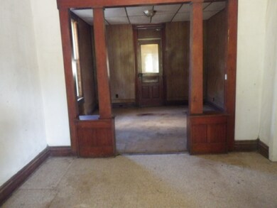 2106 S Jefferson St, Muncie, IN 47302 - photo 4