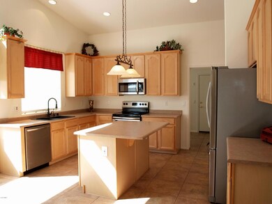 Spacious Eat-in Kitchen 1 - 537