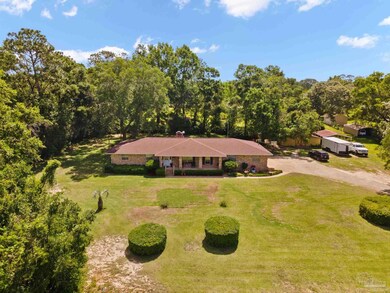 4070 Calico Dr, Cantonment, FL 32533 - photo 2