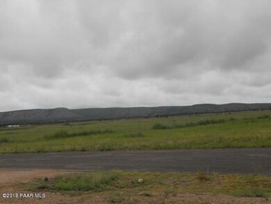 26058 N Cabernet Ln, Paulden, AZ 86334 - photo 3