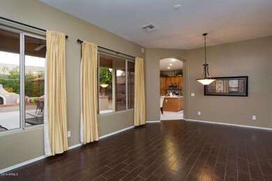 9338 E Hillview Cir Living-Dining