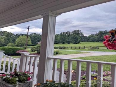 422 Battle Creek Rd, Horse Shoe, NC 28742 - photo 2