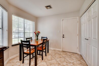 15 Breakfast Area 1587749522252