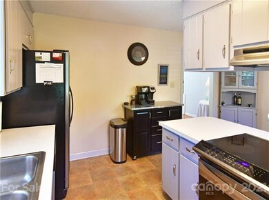 607 Pebblestone Ct, Statesville, NC 28625 - photo 7