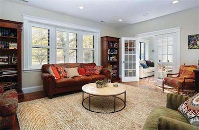 12 Stedman St unit 2, Brookline, MA 02446 - photo 2