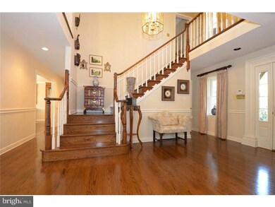 233 Ravenscliff Rd, Wayne, PA 19087 - photo 2