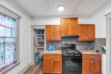 14-137-Burton-St-WindowStill-Real-Estate