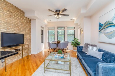 4814 N Hoyne Ave unit 3, Chicago, IL 60625 - photo 2