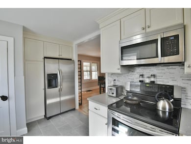 317 S Trooper Rd, Norristown, PA 19403 - photo 4