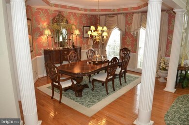 822 Queens Park Dr, Owings Mills, MD 21117 - photo 3