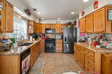 2127 Sophy Place, Redding, CA 96003 - photo 3