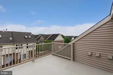 3707 Ambrose Hills Rd, Falls Church, VA 22041 - photo 7