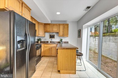 239 S Duncan St, Baltimore, MD 21231 - photo 7