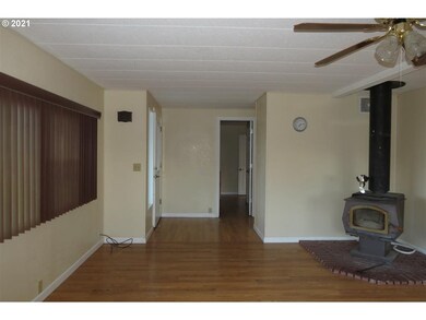 50573 Highway 402, Monument, OR 97864 - photo 4