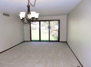 821 Creekridge Dr_Dining