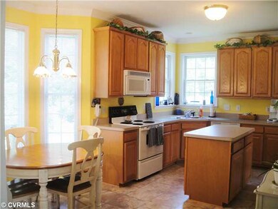 9514 Indianfield Dr, Mechanicsville, VA 23116 - photo 2