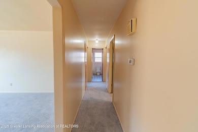 6439 W Eaton Hwy-006