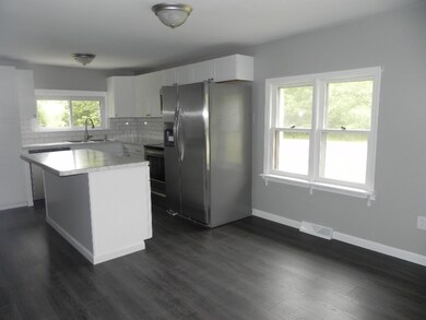 10727 Shaver Rd, Portage, MI 49024 - photo 7