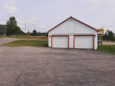 78 Pleasant St, Colebrook, NH 03576 - photo 4