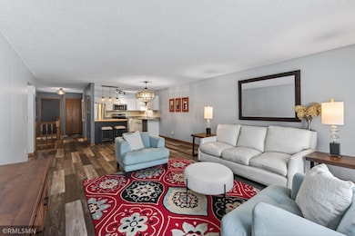 9 Oak Leaf Ln, Circle Pines, MN 55014 - photo 7