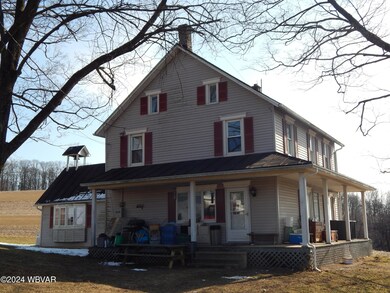 4 bedroom 1 bath farmhouse