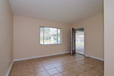8418 Brackridge Blvd S, Jacksonville, FL 32216 - photo 5