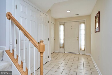 3114 Sutherland Hill Ct, Fairfax, VA 22031 - photo 2