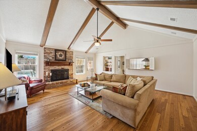 13611 Butterfly Ln, Houston, TX 77079 - photo 4