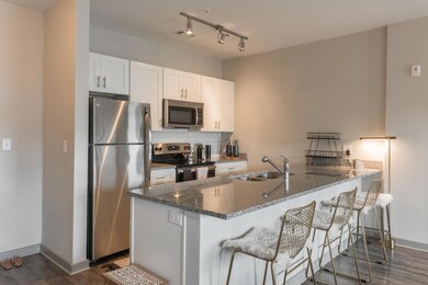 782_Riverfront_Pkwy_#316_12