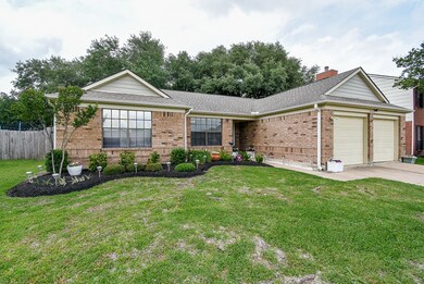 8423 Sunny Ridge Dr, Houston, TX 77095 - photo 2