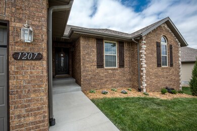 Jaylin exteriors-3