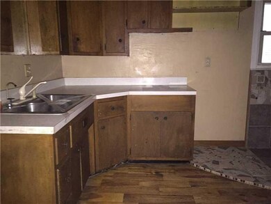 2717 S Madison Ave, Anderson, IN 46016 - photo 6