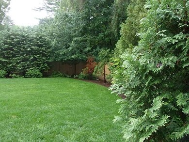 4 Wildflower Rd, Barrington, RI 02806 - photo 4