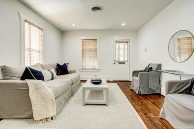 720 W 25th St, Houston, TX 77008 - photo 3