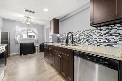 5716 NW 86th Ave, Tamarac, FL 33321 - photo 5